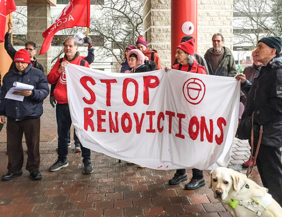 On February 28, ACORN members demonstrated outside Ottawa City Hall to urge the city to adopt an anti-renoviction bylaw similar to the one recently introduced in Hamilton. (Alayne McGregor/The BUZZ)
